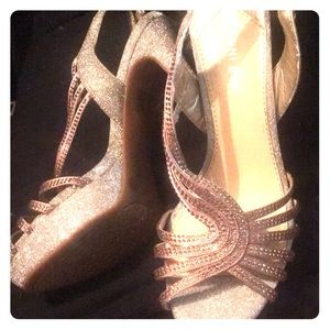 Gianni Bini. Sparkling 5” High heels  size 7.5 M